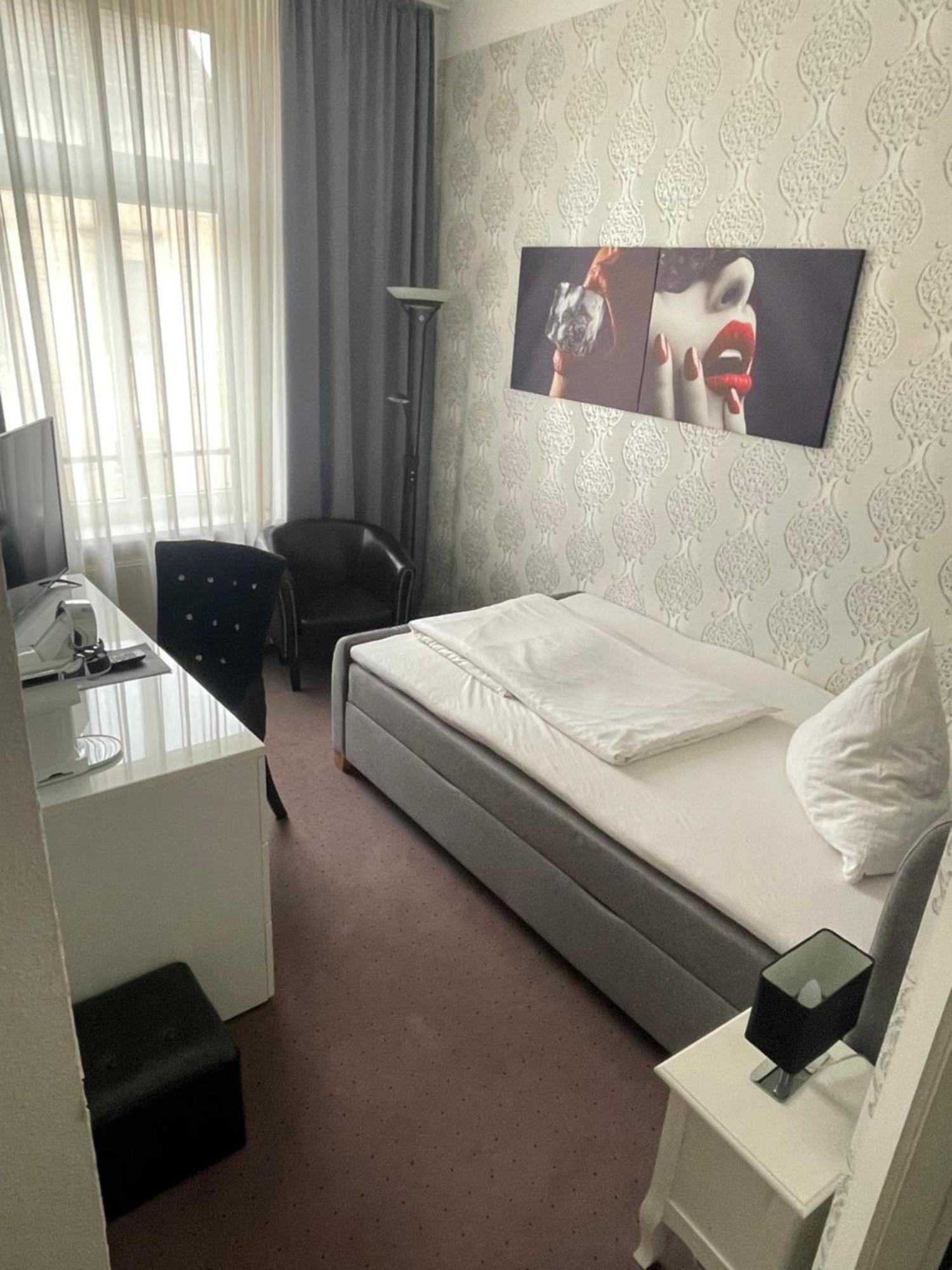 Comfort Single Room,1698293740:JPEG